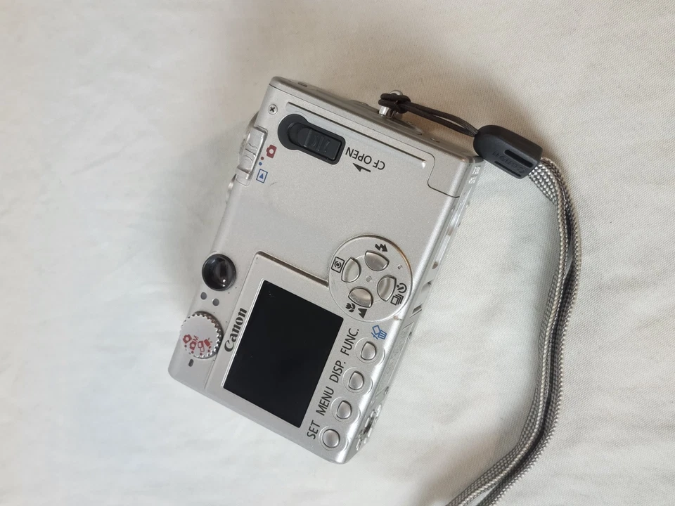 Vintage Canon PowerShot ELPH S400 Silver 4MP 1.5" LCD Digital Camera Working - Image 2 of 4