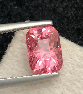 Natural Pink Spinel  Loose Gemstone Oval Cut Vivid Sparkling 1.60 Cts