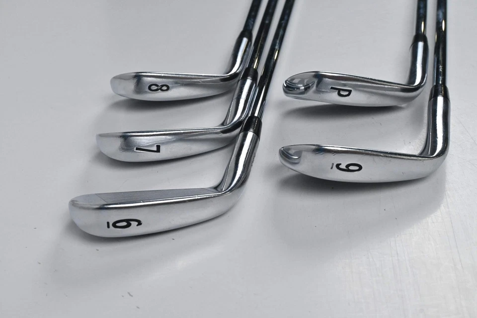 Titleist 716 AP2 Irons / 6-PW / Regular Flex True Temper Dynamic Gold R300 - Image 4 of 4