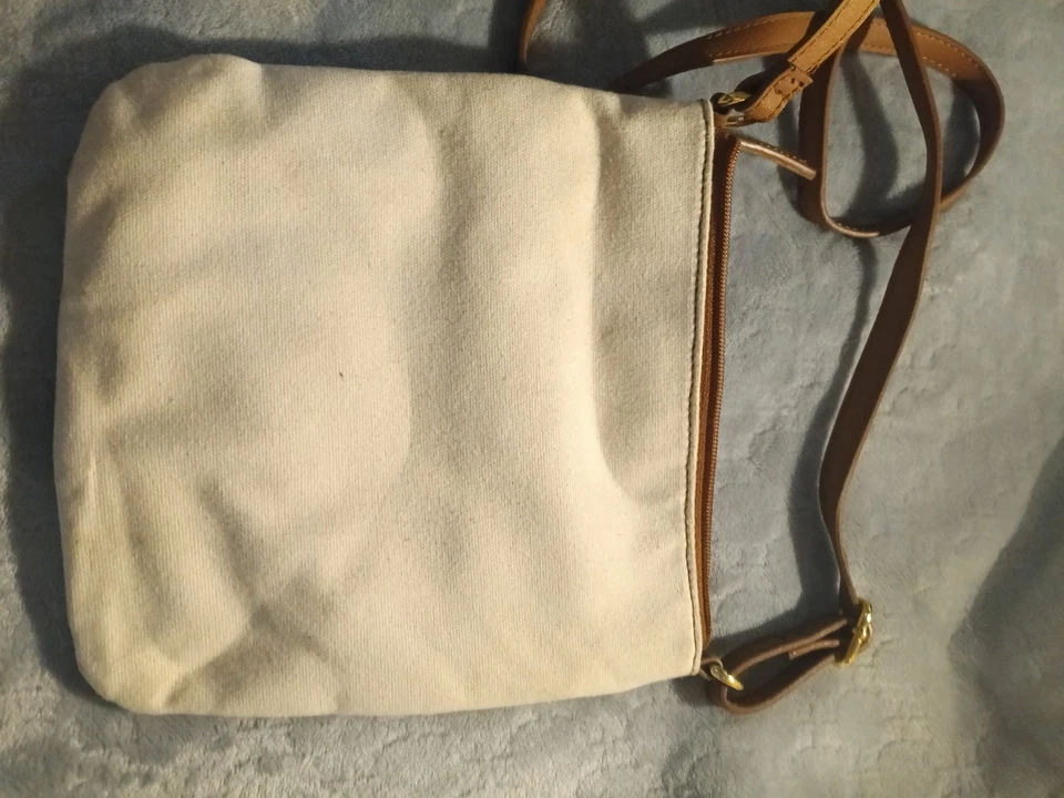 Bandolera Tommy Hilfiger para mujer Foto 3 de 4