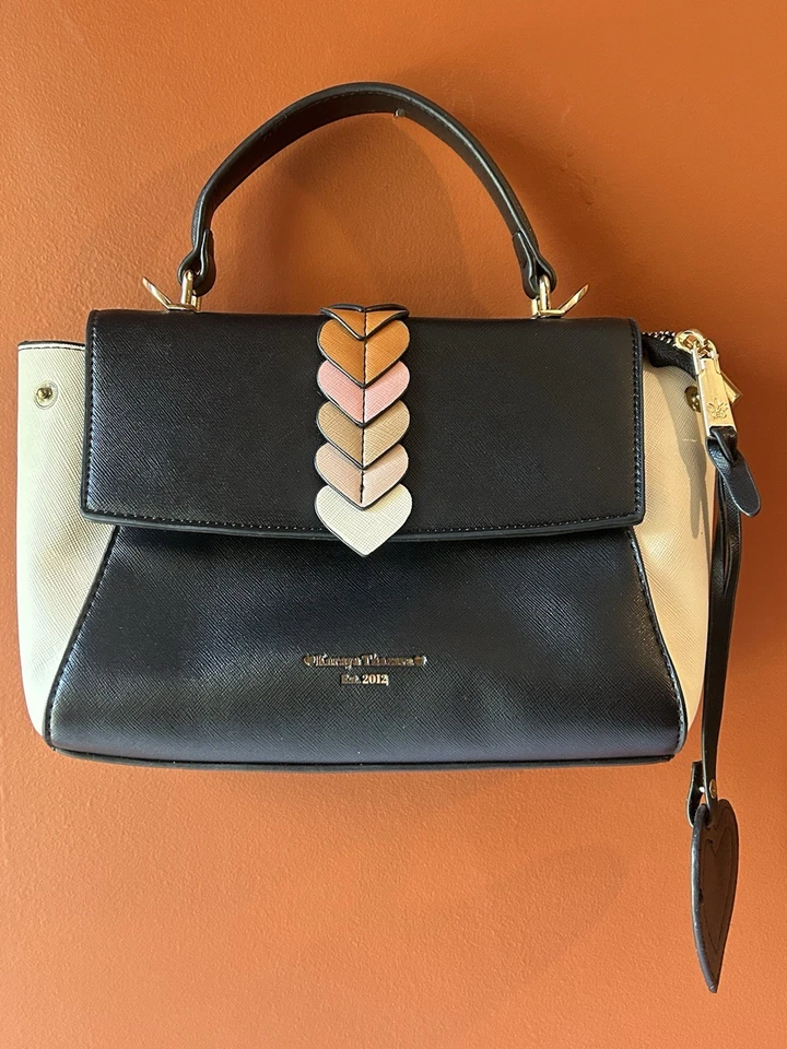 Bolso Cartera Karay Thazava EL2012 Modelo por Carrera Y Carrera Edición Limitada para Mujer Foto 3 de 4