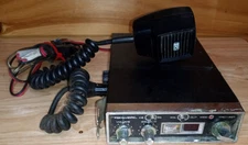 Vintage Realistic TRC421 CB Radio With Microphone Needs Cleaning Untested