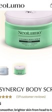 NeoLumo 2-Synergy Body Scrub Kiwi Ocean Vitamin C E 300 ml Unisex Green Blue