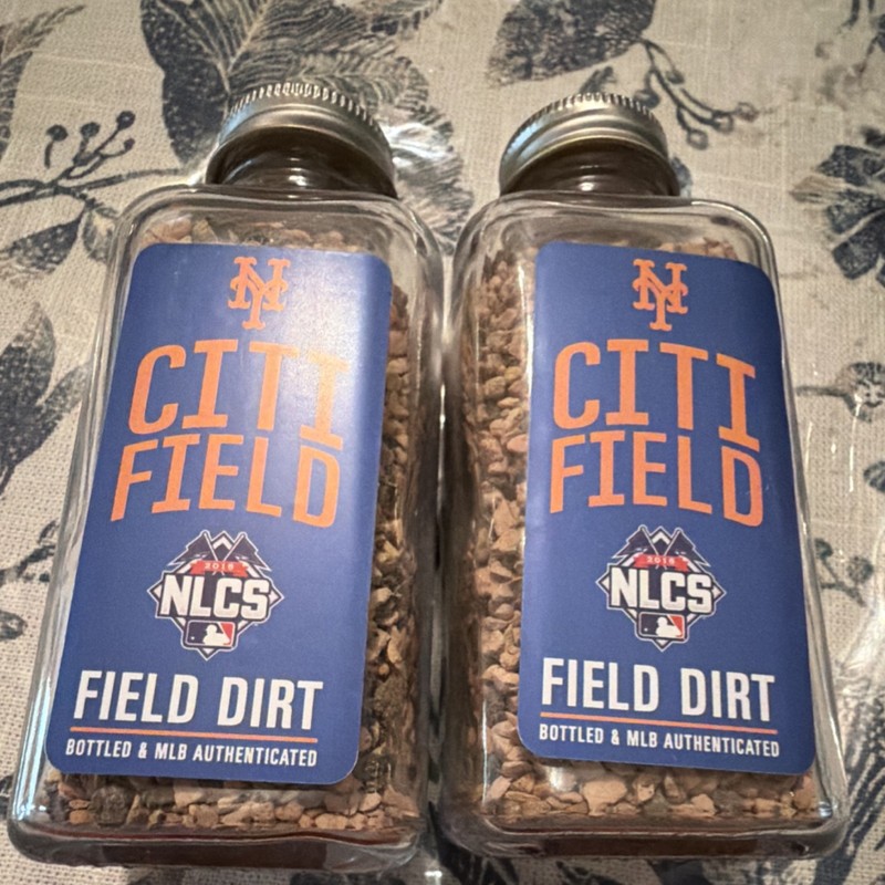 New York Mets Field Dirt NLCS Game 2 10/18/15 MLB Authenticated Baseball