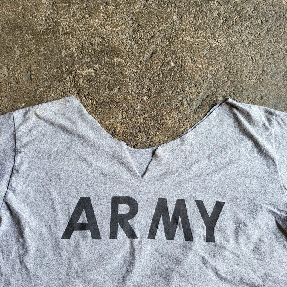 Camisa Recortada Ejército De Colección Para Mujer L Gris Gimnasio Logo Verano Playa Activa Y2K Foto 2 de 4