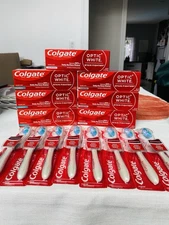 Colgate Optic White Toothpaste and Toothbrush Set