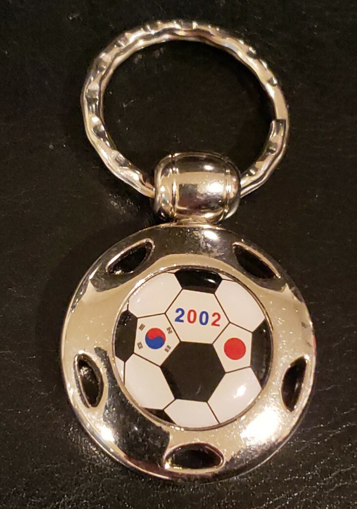 サッカー日韓W杯2002年公式韓国キーリング/キーチェーン World Cup Soccer Key Chain From 2002 South Korea / Japan | eBay