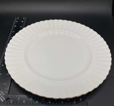 1976 Val D or Royal Albert Bone China 10  Dinner / Main Plate Gold Leafing