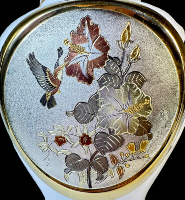 ART OF CHOKIN LARGE LIDDED GINGER JAR WHITE AND GOLD HUMMING
