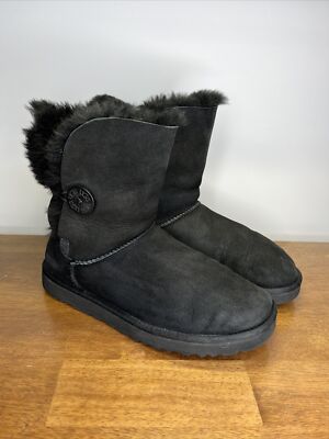 Ugg womens black suede winter boots size 9 M 