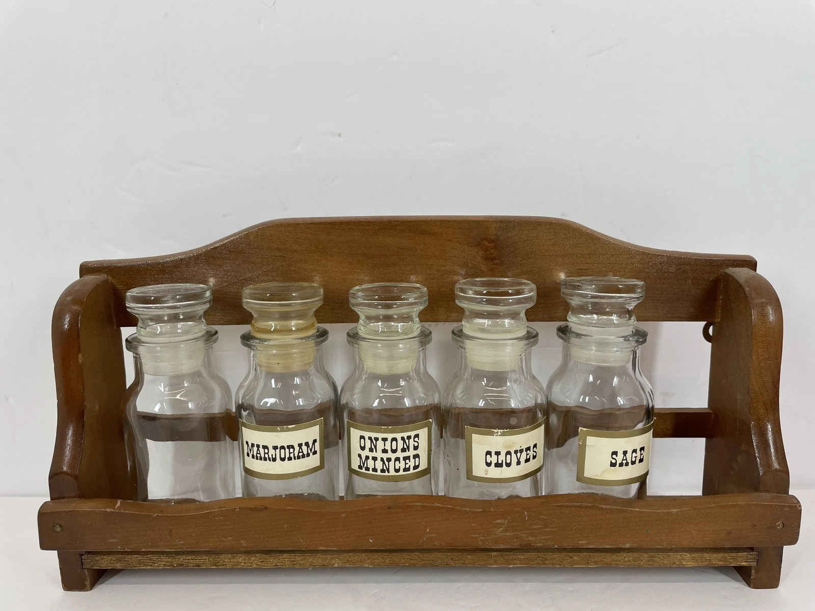 Vintage Wood Spice Rack with 5 Glass Jars & Labels - Marjoram Onions Cloves Sage