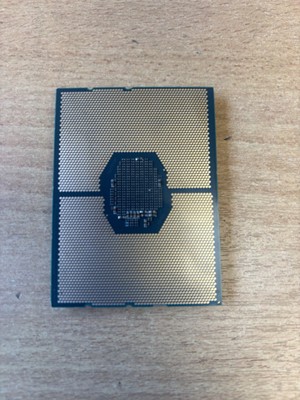 1 x Intel Xeon Gold 6134 3,7 GHz 8-Core 24,75 MB CPU Prozessor