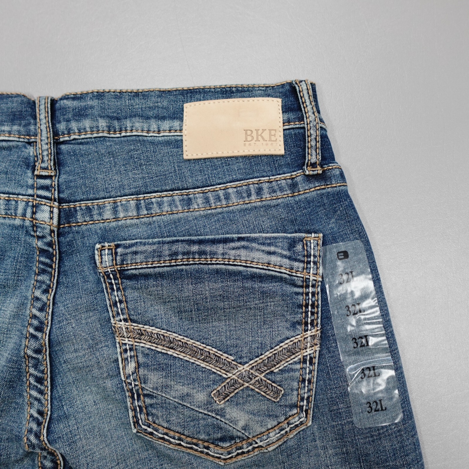 BKE Buckle Jeans Straight Jake Blue Denim Stretch Medium Wash Men's