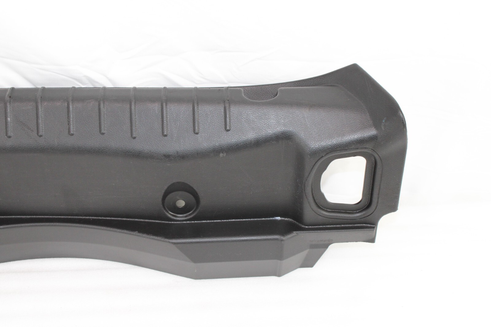 2014-2017 MASERATI GHIBLI S Q4 REAR TRUNK LOCK LATCH SILL SCUFF PLATE COVER OEM
