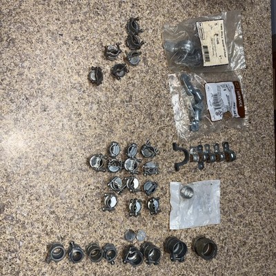 Lot 46 13-ABB T&B 3301 6-wire Clamp Connectors 16-straps 1/2-1 , 8-conduit 1/2-1