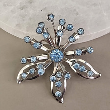 Vintage Rhinestone Flower Brooch Blue Silver ...