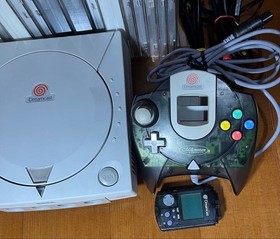 Sega Dreamcast Console Set &ndash; Controller + VMU + Sakura Wars & Comic Party Games