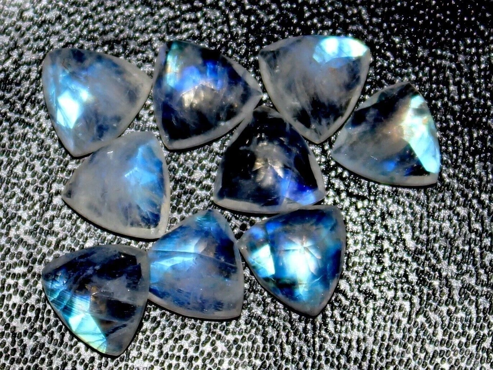 4 pcs Blue Play Flashy Rainbow Moonstone 9 mm Trillion Shape Faceted Loose Stone - Image 2 of 4