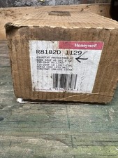 HONEYWELL Tradeline R8182D1129 Triple Aquastat Protectorelay Controller