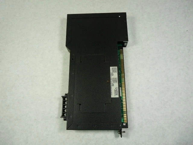 Square D 8030-CRM-222 SyMax Remote Interface Module USED - Image 2 of 3