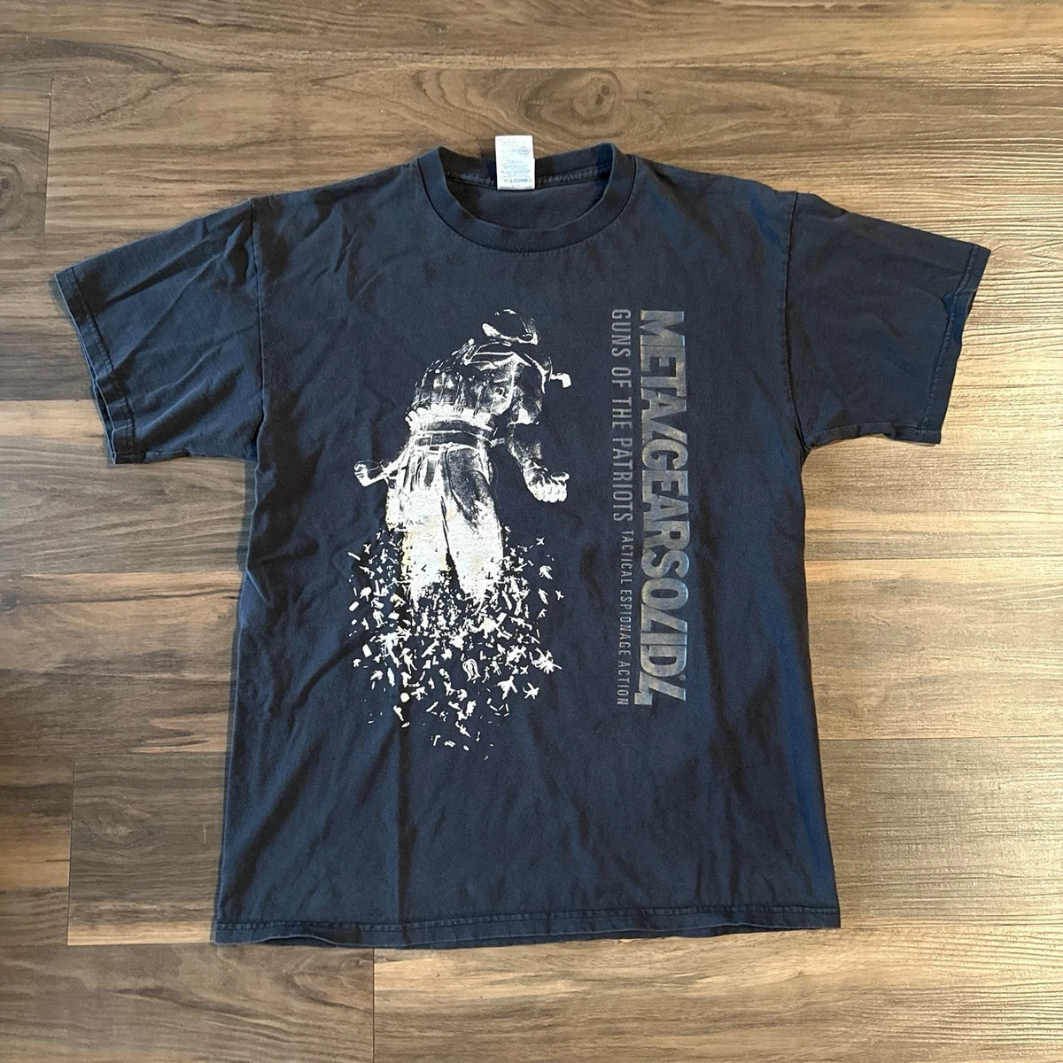 Preços baixos em Camisa Metal Gear Solid | eBay