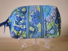 VERA BRADLEY Quilted Blue  Green Floral Pattern Cosmetic/Make-Up Bag - NWOT