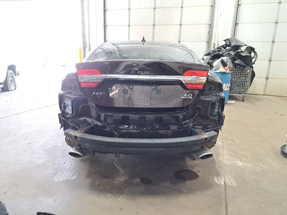 Puntal trasero 2015 Xf Sku#4218028 Foto 4 de 4