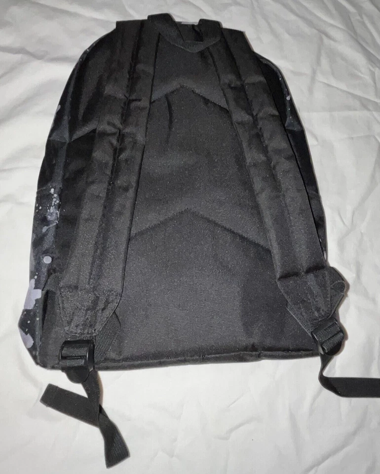 Broken Promises x Santa Cruz Skateboards Mochila Boneyard Paquete de manchas negras Foto 2 de 3