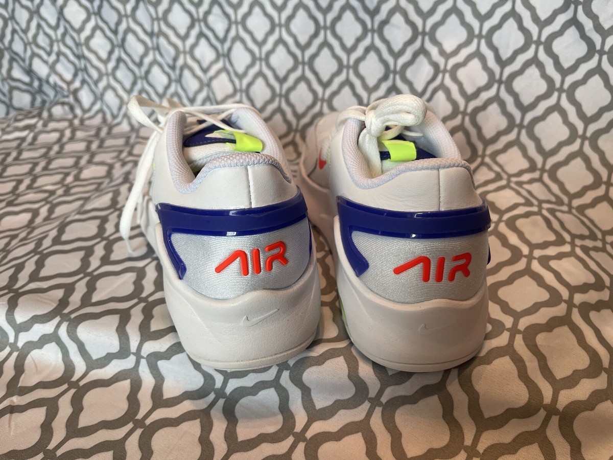 White Nike Big Boys Air Max Bolt Size 7y CW1626 103 | eBay