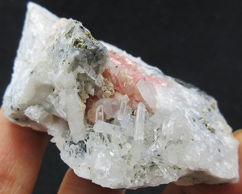 112g Rhodochrosite&Quartz crystals mineral specimen eBay