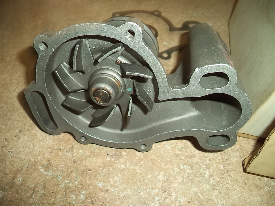 57-1049 WATER PUMP 81-87 DODGE PLYMOUTH CHRY 84-87 PLYMOUTH CHRYSLER DODGE TRUCK Foto 4 de 4