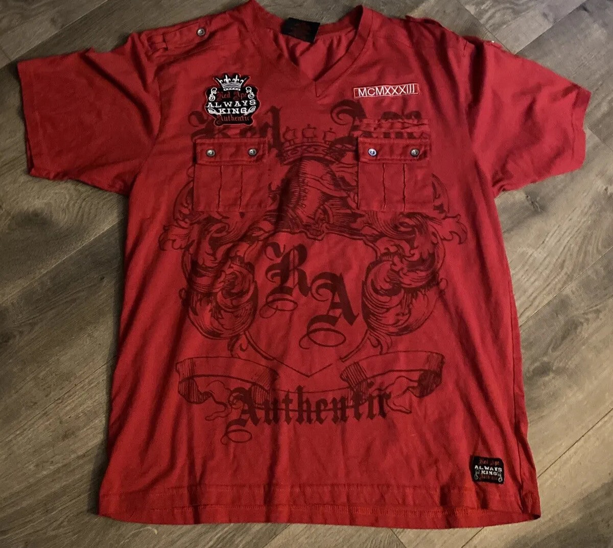 Red Ape Crest Logo Red/black XL V-Neck T-Shirt Always King 21” Pit