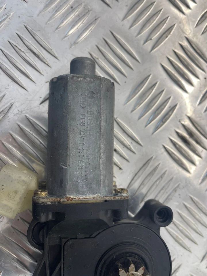 MERCEDES BENZ E-CLASS 2001-2002 FRONT PASSENGER SIDE LEF WINDOW MOTOR 0130821709 - Image 3 of 4