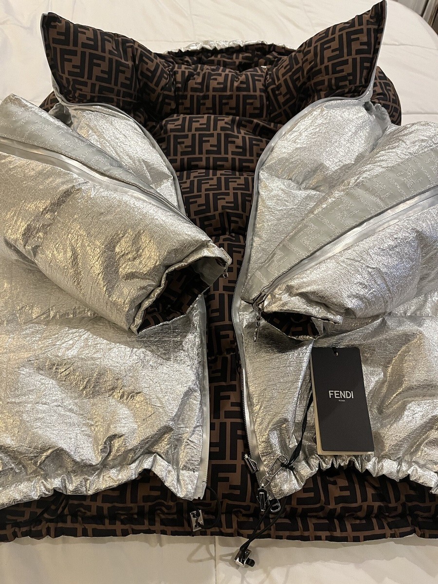FENDI REVERSIBLE Nicki Minaj Metallic FF Logo DOWN PUFFER FENDI REVERSIBLE Nicki Minaj Metallic FF Logo DOWN PUFFER
