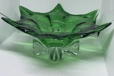 MID CENTURY MODERN MURANO STYLE STAR FLOWER GREEN BOWL