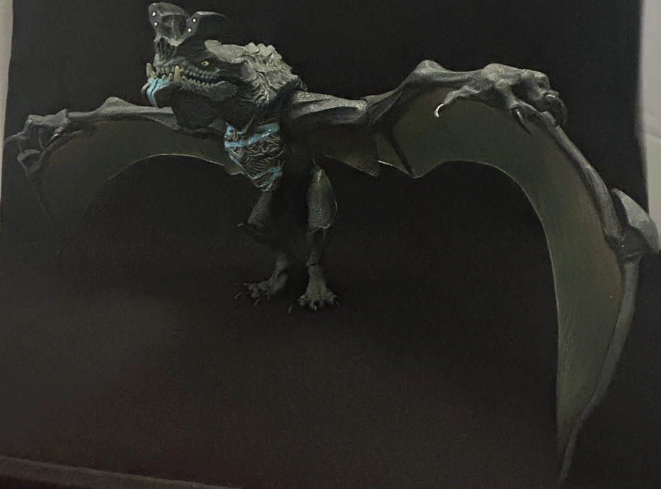 Pacific Rim ЛЕТАЮЩАЯ ВЕРСИЯ ФИГУРКИ КАЙДЗЮ ОТАЧИ 2016 NECA Monster - Изображение 4 из 4