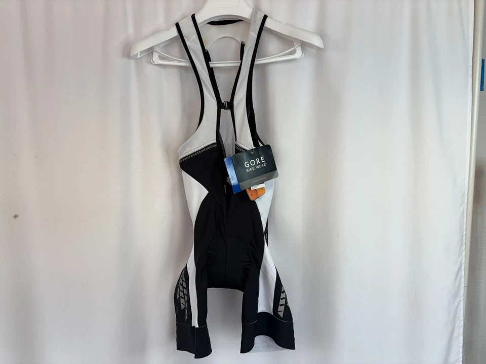 Nuevas mallas cortas Gore Bike Wear Xenon 2.0 para dama talla M Foto 2 de 4