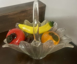 L E Smith Glass Feather Herringbone Basket With Murano Italian Hand Blown Fruit