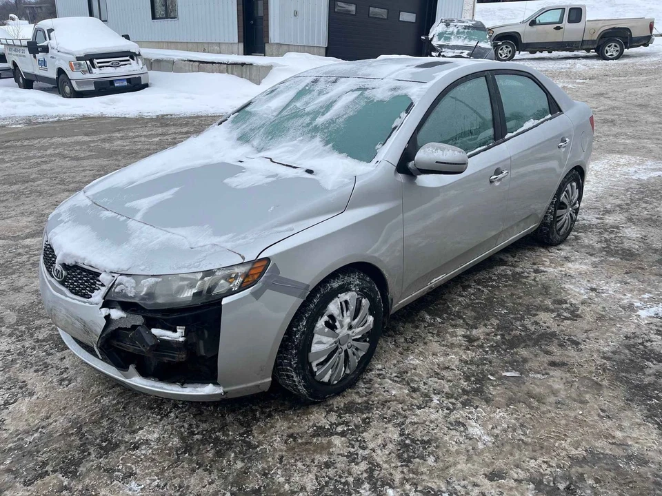 Used Rack and Pinion Assembly fits: 2011 Kia Forte Power Rack & Pinion hydraulic Foto 4 de 4