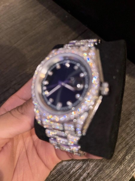 Reloj Presidencial Iced Out VVS / 41MM Carátula Negra / Blanco Dorado