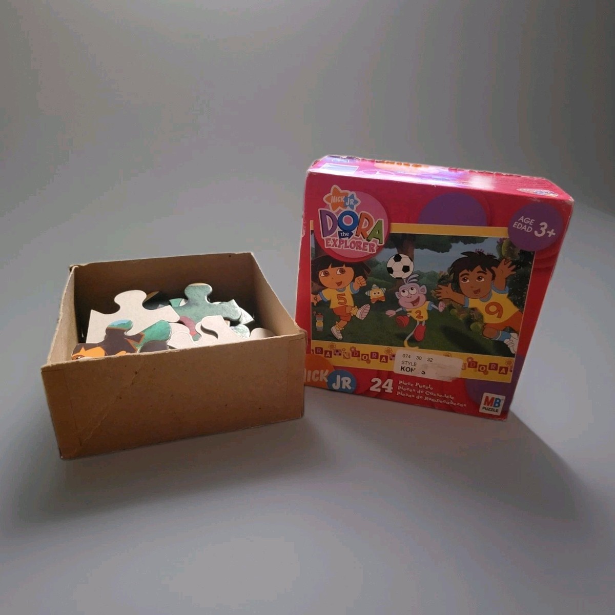 2005 Dora The Explorer 24 Pc Puzzle COMPLETE Milton Bradley Hasbro
