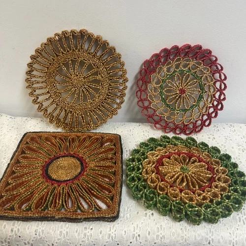 Vintage Hand Woven Straw Colorful Hot Pads Trivets Set Of 4 MCM 1970s Boho Retro image 7