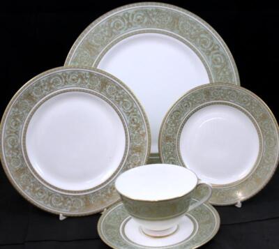 Royal Doulton ENGLISH RENAISSANCE 5 Piece Place Setting H4972 | eBay