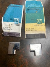 Nos 1956-1962 Corvette Hardtop Upper Corner Window Chrome Gm 3726874 Pair