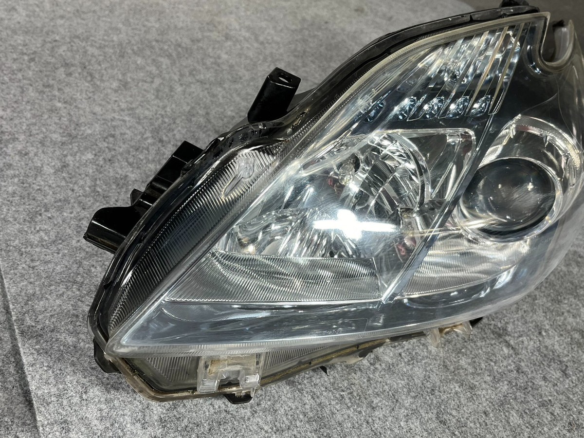カリウス　 Toyota Prius 30 Early Model ZVW30 LED Headlight Assembly