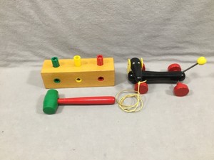 brio hammer and peg