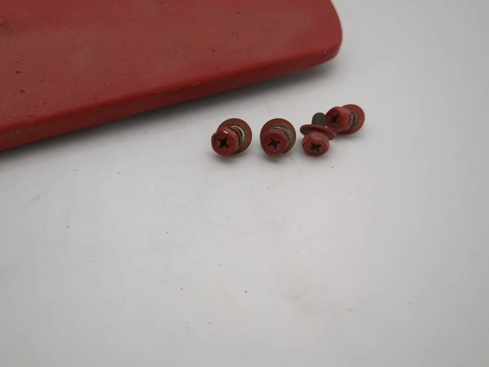 87-89 Chrysler Conquest 83-89 Mitsubishi Starion Tapa Faro Conductor Foto 2 de 4