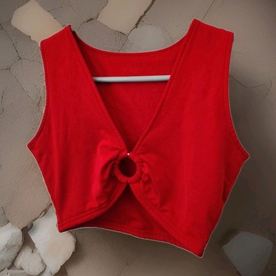 Women Sleeveless Deep V Neck Red Top Ring Cleavage Cropped Tank Top S