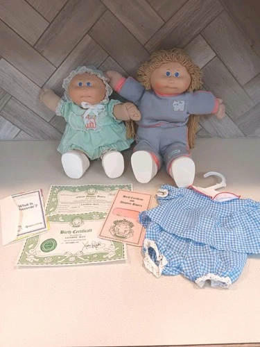 Vtg Original 80s Xavier Roberts Cabbage Patch Dolls Adoption Paperwork W/ Outfit
