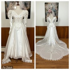 Gorgeous Vintage 90s Alfred Angelo Wedding Gown